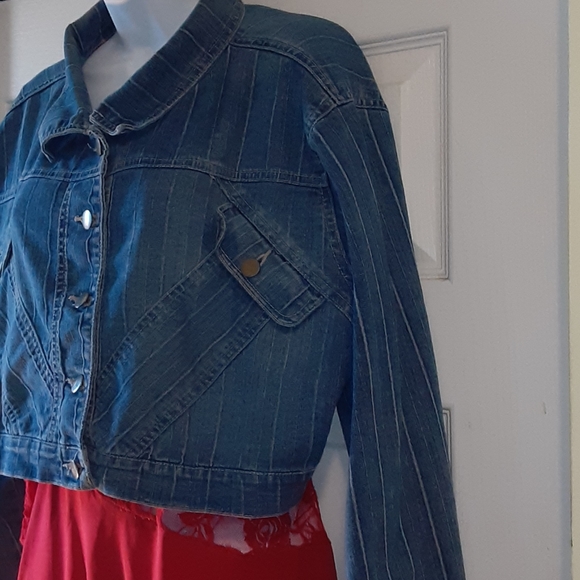 What's Hot jean jacket, size 1x - Picture 3 of 11